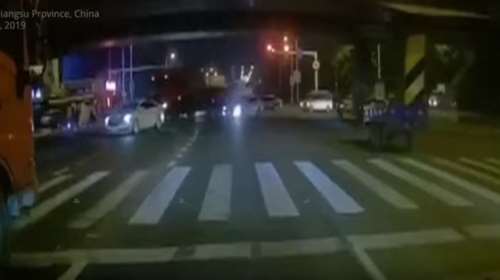 Τρεις νεκροί από κατάρρευση γέφυρας στην Κίνα [βίντεο - σοκ]