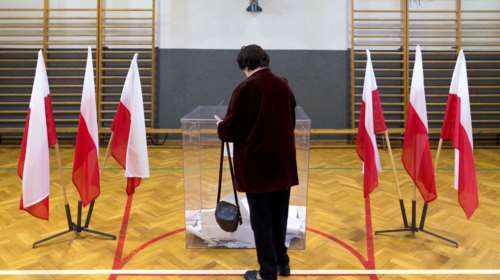 Εκλογές στην Πολωνία με νίκη των εθνικιστών