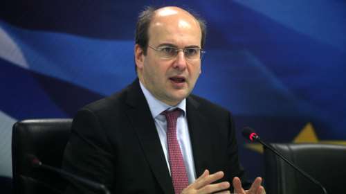 Χατζηδάκης: Το νομοσχέδιο για τη ΔΕΗ θα την κάνει πιο ευέλικτη