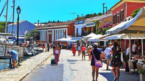 Καλοκαιρίας συνέχεια την Πέμπτη - Αναμένονται μόνο νεφώσεις