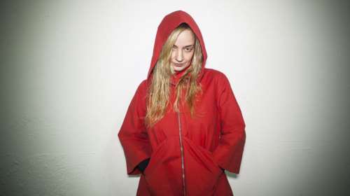 Η Λένα Κιτσοπούλου κάνει την πρώτη ατομική έκθεση ζωγραφικής