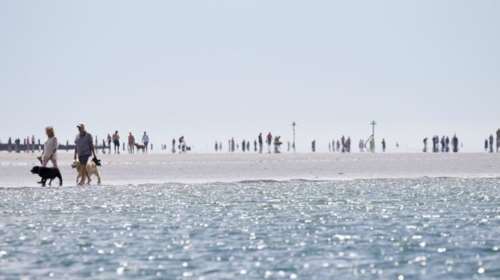 Συννεφιά και υψηλές θερμοκρασίες την Παρασκευή