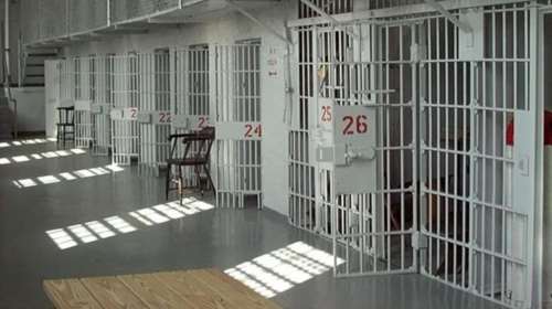 Έρευνα στις φυλακές Χαλκίδας. Βρέθηκαν ναρκωτικά και κινητά τηλέφωνα