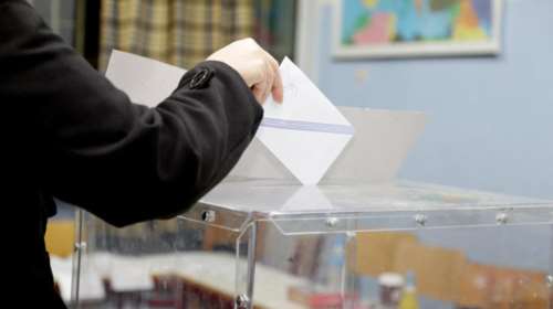 Ψήφος αποδήμων: Στα κόμματα η νέα κυβερνητική πρόταση