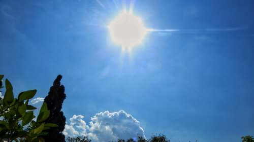 Επιμένει η καλοκαιρία με θερμοκρασίες ως 28 βαθμούς