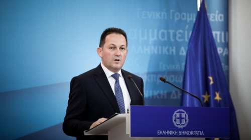Πέτσας: Δεν καλούμε κανένα οικονομικό μετανάστη να έρθει στη χώρα