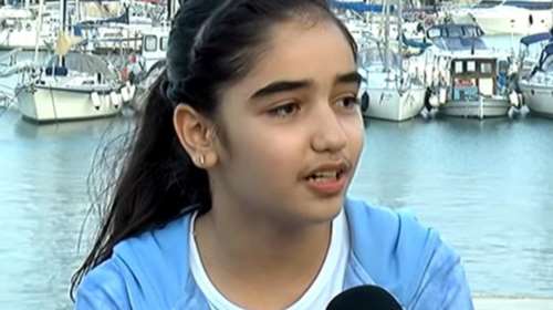 Προσφυγόπουλα στην Κρήτη: Μιλάνε ελληνικά, ονειρεύονται το αύριο (βίντεο)