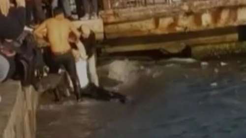 Οδηγός λεωφορείου έπεσε σε πλήθος στην Κωνσταντινούπολη