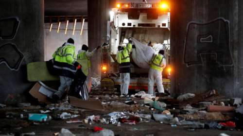Παρίσι: Η αστυνομία απομάκρυνε μετανάστες από καταυλισμούς