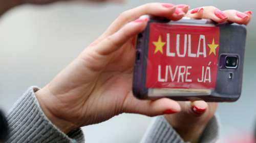 Ανοίγει ο δρόμος για την αποφυλάκιση Λούλα