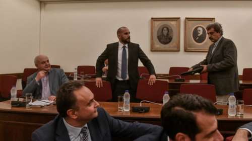 Προανακριτική: Σε θέση μάχης ξανά κυβέρνηση και ΣΥΡΙΖΑ