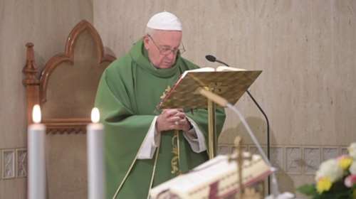 Ο πάπας Φραγκίσκος ανησυχεί για &quot;ομιλίες που θυμίζουν αυτές του Χίτλερ&quot;