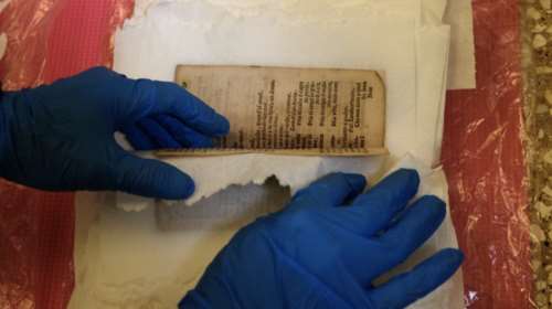 Η εντυπωσιακή διάσωση σπάνιων κειμηλίων στη Βενετία (εικόνες)