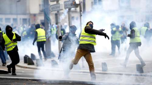 Γαλλία: περισσότερες από 260 συλλήψεις στη χθεσινή διαμαρτυρία