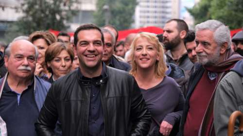 ΝΔ για Τσίπρα: Τουρίστας και στις διαδηλώσεις