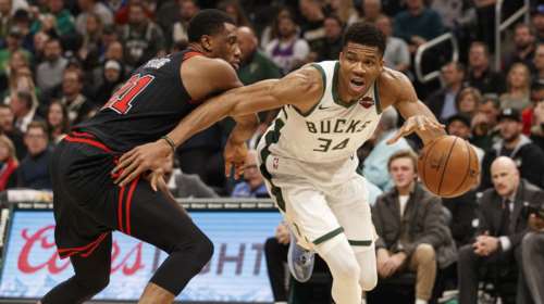 Αντετοκούνμπο σε Τσιτσιπά: Συνέχισε, μη σταματάς