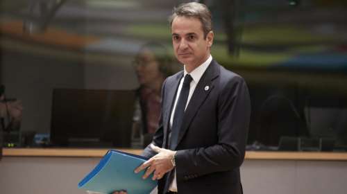 Ο Μητσοτάκης παίρνει πάνω του την αντικαπνιστική εκστρατεία