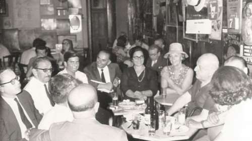 Απότσος: Γκαζοκεφτέδες, πολιτική, διανόηση σε μια ιστορία ενός αιώνα