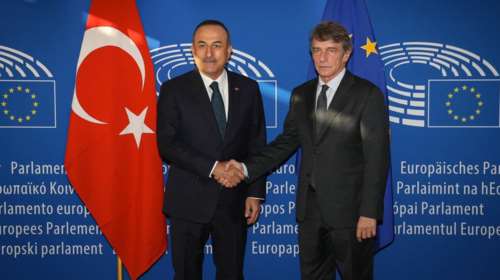 Οι παράνομες γεωτρήσεις στην κυπριακή ΑΟΖ στη συνάντηση Σασόλι-Τσαβούσογλου