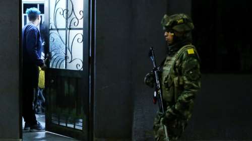 Χάος στην Κολομβία: Συγκρούσεις και νεκροί αστυνομικοί