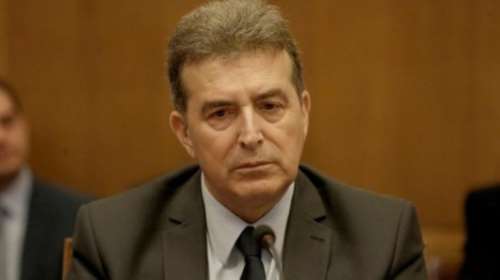 Στην Πολιτική Προστασία από τα ξημερώματα ο Χρυσοχοϊδης