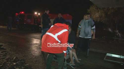 Καρέ καρέ η διάσωση ηλικιωμένου ζευγαριού στην Κινέτα (φωτό &amp; βίντεο)