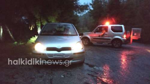 Δραμτική διάσωση 32χρονης από χαράδρα στη Χαλκιδική