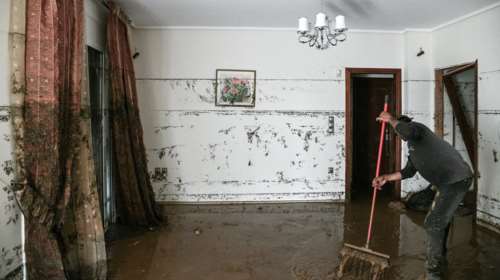 Σοκ: Σπίτι στην Κινέττα μετατράπηκε σε χωματερή