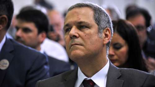 Επεισοδιακή συνεδρίαση με άγριο καυγά Τζήμερου - Πρωτούλη