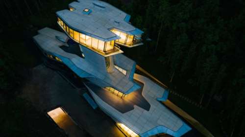 Στο σφυρί για 100 εκ. το φανταστικό γαμήλιο δώρο της Ναόμι Κάμπελ