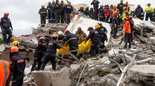 Αλβανία: 47 νεκροί, 900 τραυματίες, 2.000 διαλυμένα σπίτια