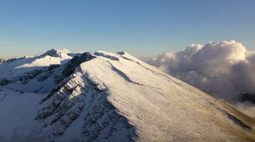 Επιτέλους: &#39;Έπεσαν τα πρώτα χιόνια στον Παρνασσό [βίντεο]