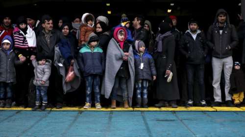 Άλλοι 370 πρόσφυγες από Χίο και Λέσβο στο λιμάνι του Πειραιά