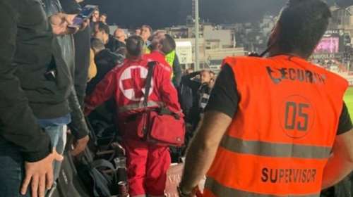 ΟΦΗ-ΑΕΚ: Αναστάτωση στο γήπεδο - Βουλευτής υπέστη ανακοπή