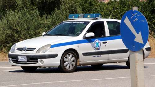 Βρήκαν μαχαιρωμένο ηλικιωμένο άνδρα στο Μενίδι