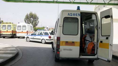 Σοκ στο Ρέθυμνο: Γυναίκα κάρφωσε αιχμηρό αντικείμενο στο λαιμό της