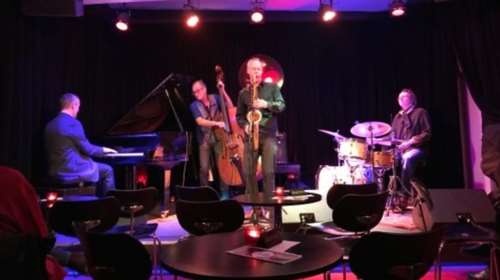 Βραβεύτηκε ο Έλληνας με το καλύτερο τζαζ μπαρ του Βερολίνου