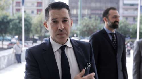 Novartis: Καταθέτει ο μάρτυρας - «φωτιά» Νίκος Μανιαδάκης