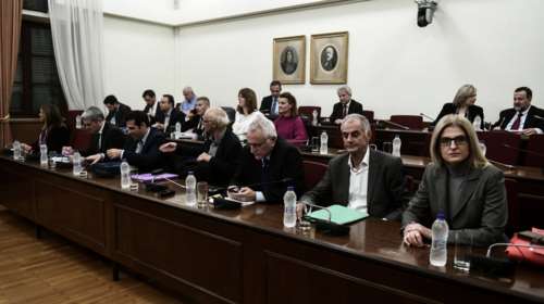 Novartis: Μετ&#39; εμποδίων η κατάθεση Μανιαδάκη στην Προανακριτική Επιτροπή