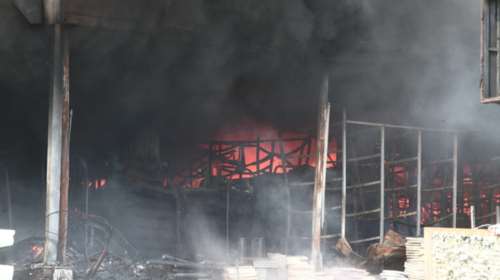 Τραγωδία σε hot spot Μυτιλήνης: Κάηκε γυναίκα σε κοντέινερ