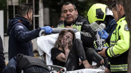 Φωτιά στη Συγγρού: Διασωληνώθηκε 24χρονη, απεγκλωβίστηκαν 20