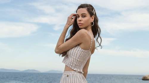 Η Ασημίνα του GNTM 2 έχει άποψη και για Ζαρίφη - Μουτσινά