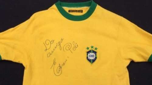 Εσπασε ταμεία: Φανέλα του Πελέ του 1971 πουλήθηκε 30.000 ευρώ [εικόνα]