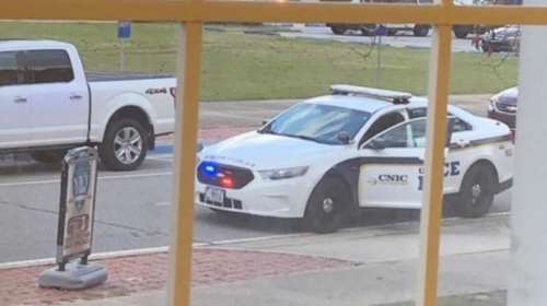 Φλόριντα: Πυροβολισμοί σε βάση - Τρεις νεκροί, 7 τραυματίες