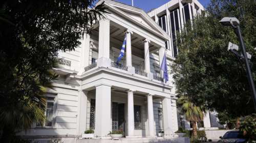 ΥΠΕΞ: Η συμφωνία που υπέγραψε ο Ερντογάν  με τη Λιβύη «δεν έχει καμία αξία»