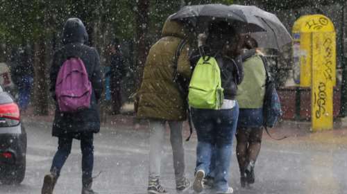 Σε εξέλιξη η «Διδώ» με καταιγίδες και χιόνια