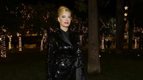 Η Μακρυπούλια ακούει την Καγιά: Το... ολόσωστο total black look [Eικόνες]