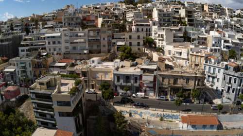 Πώς θα γλιτώστε τα πρόστιμα για αυθαίρετα και λάθος τ.μ.