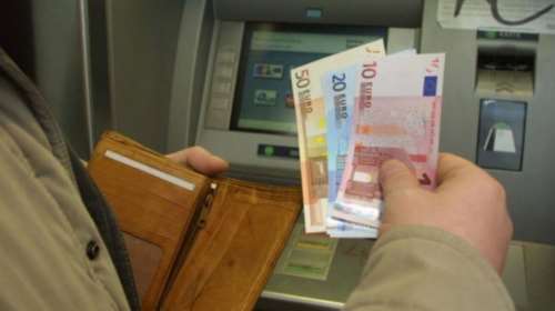 Οι δικαιούχοι του κοινωνικού μερίσματος - Οι 4 κατηγορίες και η διόρθωση