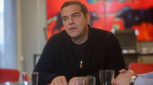 Το νέο look του Αλέξη Τσίπρα- Με casual πλεκτή ζακέτα